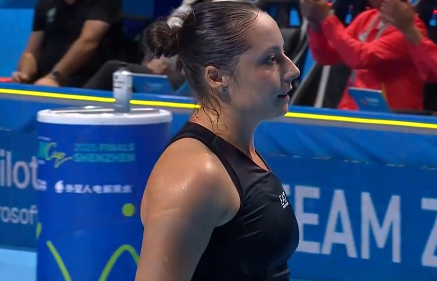 继续领先, 在比赛开始 继续领先, 在比赛开始