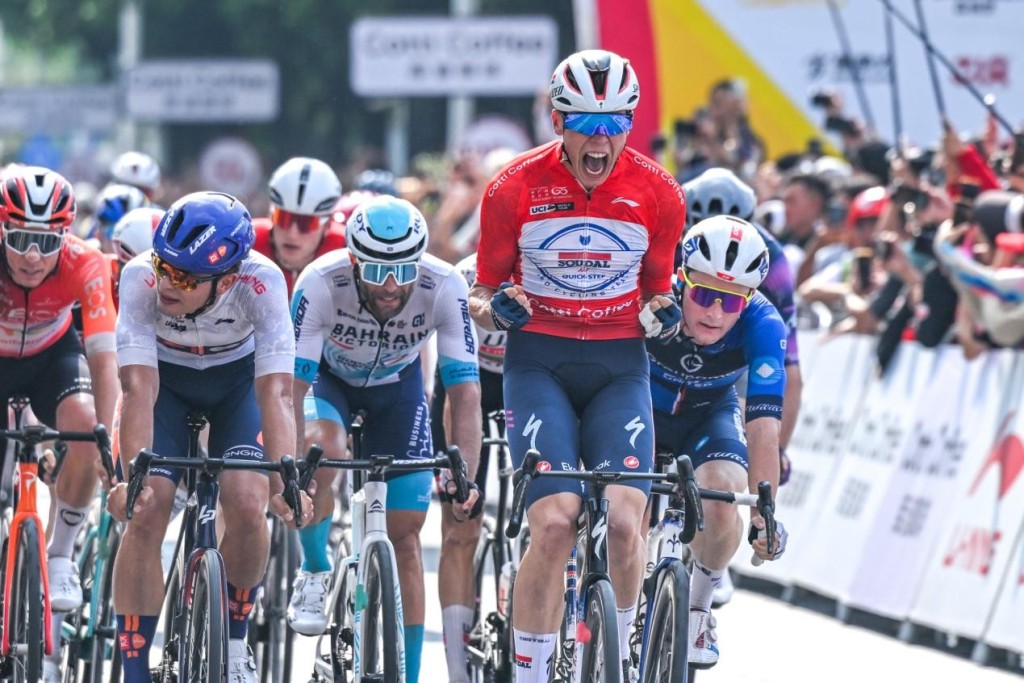 赛仍是, 表达自己 赛仍是, 表达自己