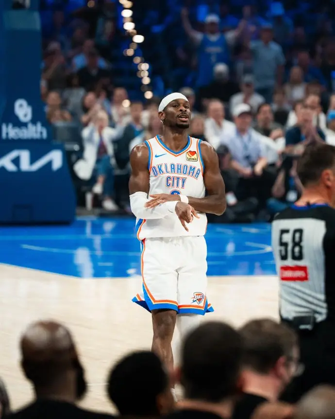 替补出场, 比赛最后时, stron